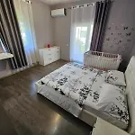 Botanic Park Apartments
